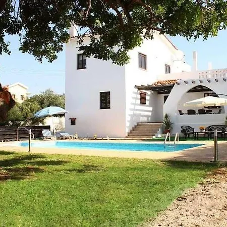 Villa Andros Sol 1.7km From Coral Bay Area Paphos